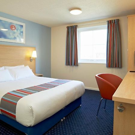 Travelodge Stafford M6 Екстериор снимка