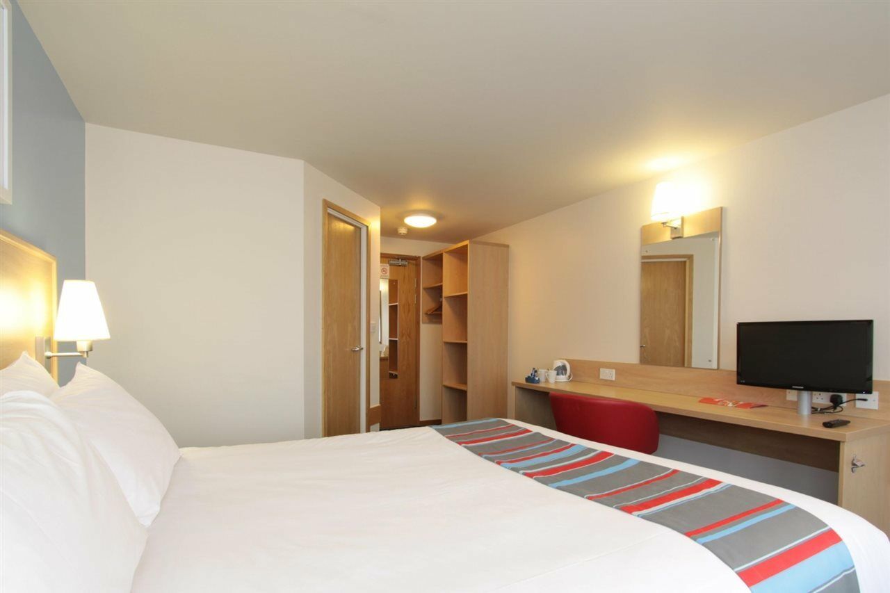 Travelodge Stafford M6 Екстериор снимка