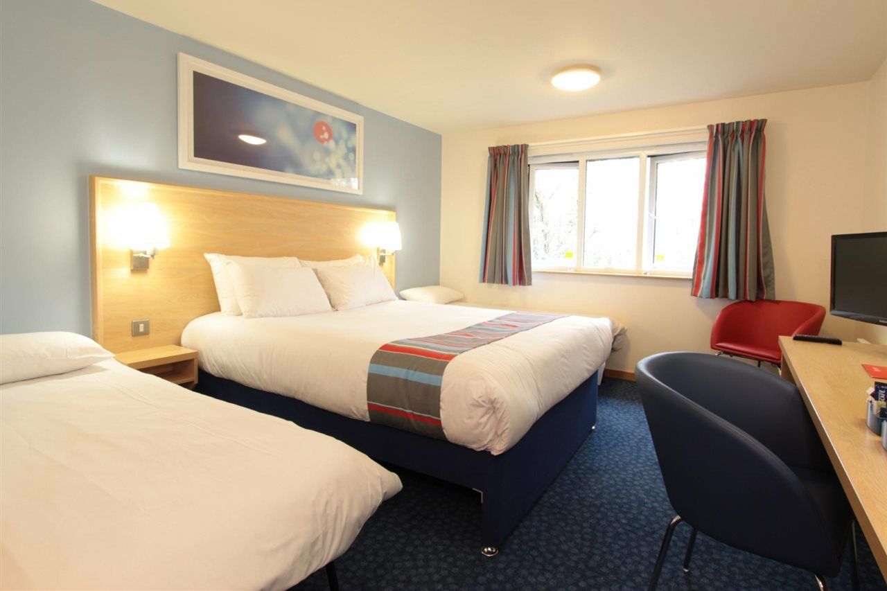 Travelodge Stafford M6 Екстериор снимка