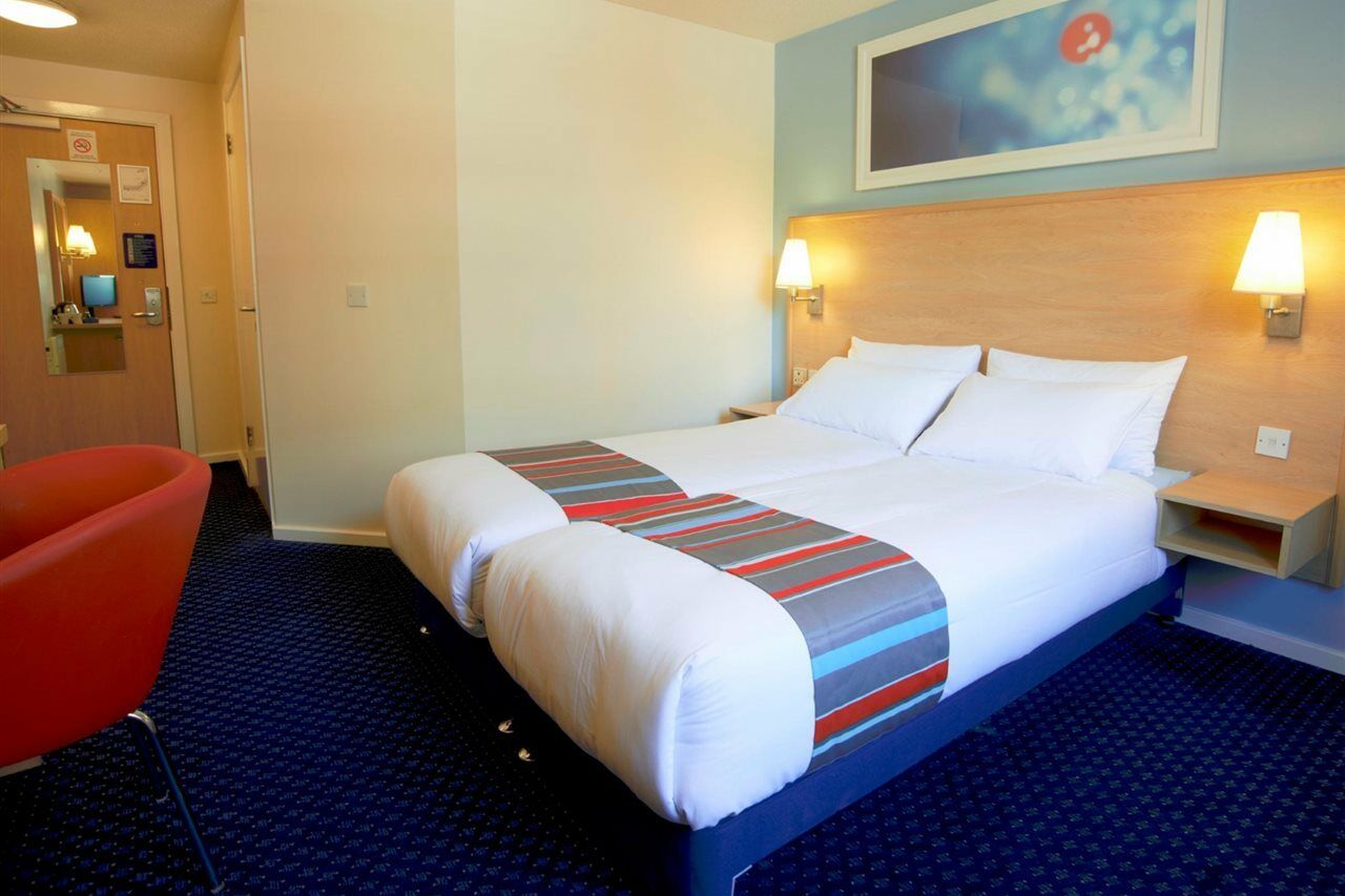 Travelodge Stafford M6 Екстериор снимка